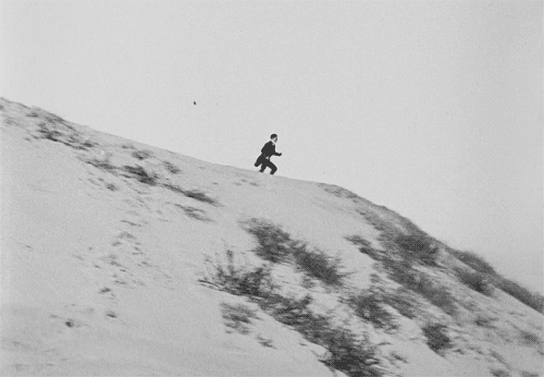 The Amazing Stunts of Buster Keaton on Animated GIFs 9 buster_keaton_stunts_090914_9