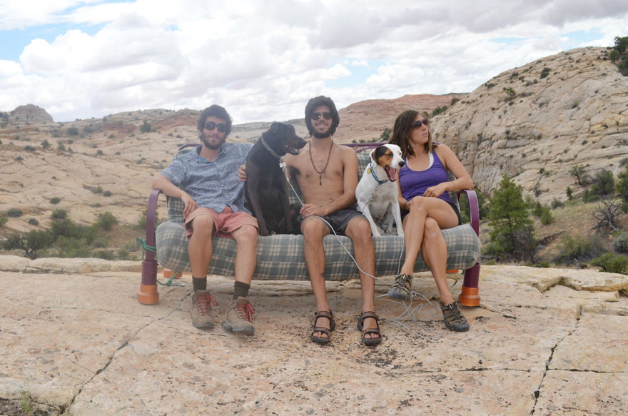 three-friends-two-dogs-one-futon-roadtrip-photos-2_021014
