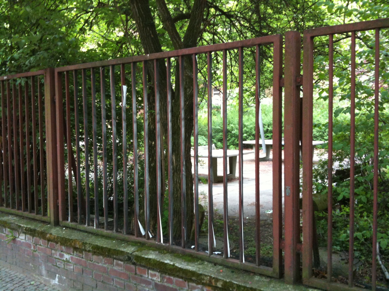 amazing perpectival steert art berlin fence 5 1